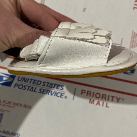 Romirus baby shoes Baby Sandals fringe NWT white  💕 0-6 months size 1 - Picture 7 of 12